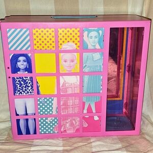 Barbie/Mattel pink folding dream closet/wardrobe
